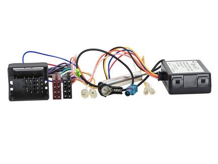 CAN-Bus Adapter 0772.09326 für Citroen C3, C4, C5, DS3, DS4, Jumper, Fakra auf ISO (m), adaptiert von Quadlock auf ISO (m)