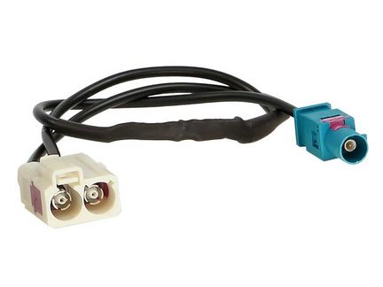 Antennenadapter 0772.10639 für Audi, Seat, Skoda, VW, adaptiert von Fakra (m) auf Doppel Fakra (w) Antennenadapter 0772.10639 für Audi, Seat, Skoda, VW, adaptiert von Fakra (m) auf Doppel Fakra (w)