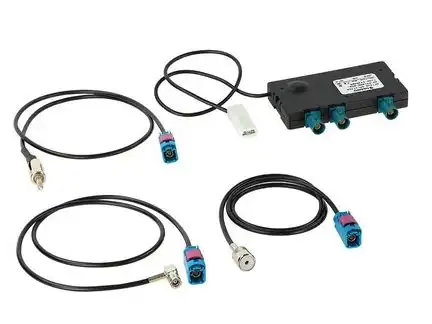 11111Antennensplitter AM/FM-DAB+ aktiv inklusive Adapterkabel adaptiert von Fakra (m) auf Fakra (m)