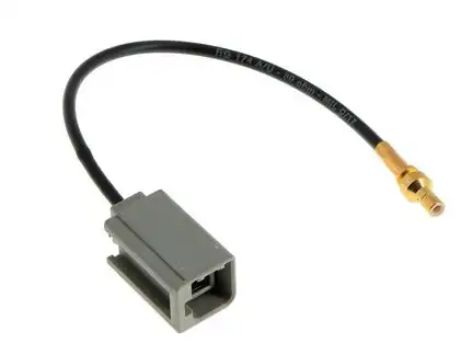 CHP GPS - Adapter kompatibel mit Alpine Blaupunkt Clarion Grundig Kenwood Philips adaptiert von SMB (m) auf GT5 grau (m)