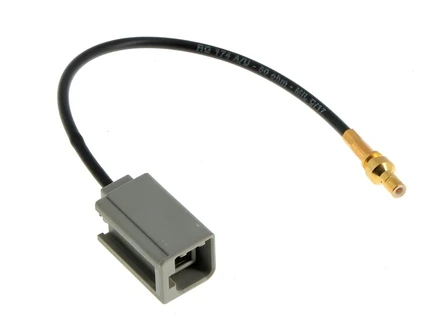 CHP GPS - Adapter kompatibel mit Alpine Blaupunkt Clarion Grundig Kenwood Philips adaptiert von SMB (m) auf GT5 grau (m)