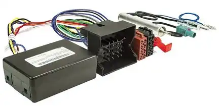 CAN Bus Interface Adapter kompatibel mit Audi alle Modelle ab Bj. 2003 Zündplus Speedpuls Rückwärtsgang Radio-Kabelsatz mit Antennenadapter adaptiert von Quadlock auf ISO